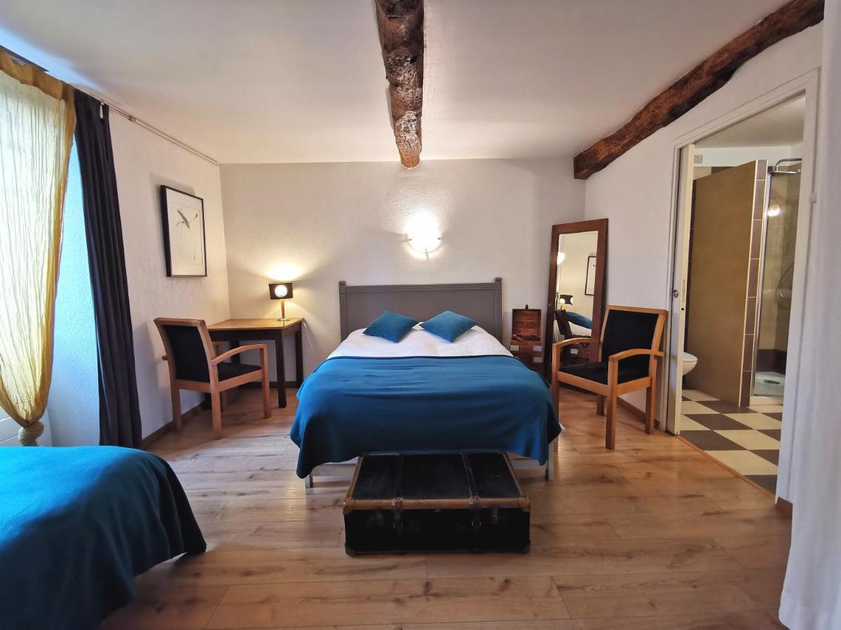 Logis Hotel Restaurant La Barguillere Saint-Pierre-de-Rivière Esterno foto
